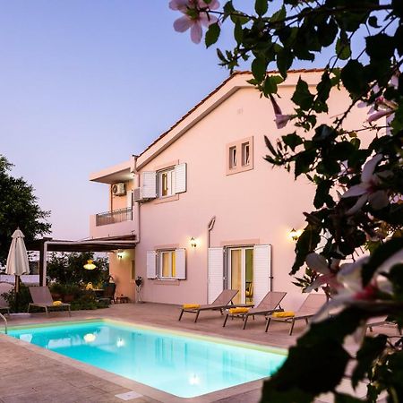 Carpe Diem-Luxury Villa With Private Pool Agia Paraskevi  ภายนอก รูปภาพ