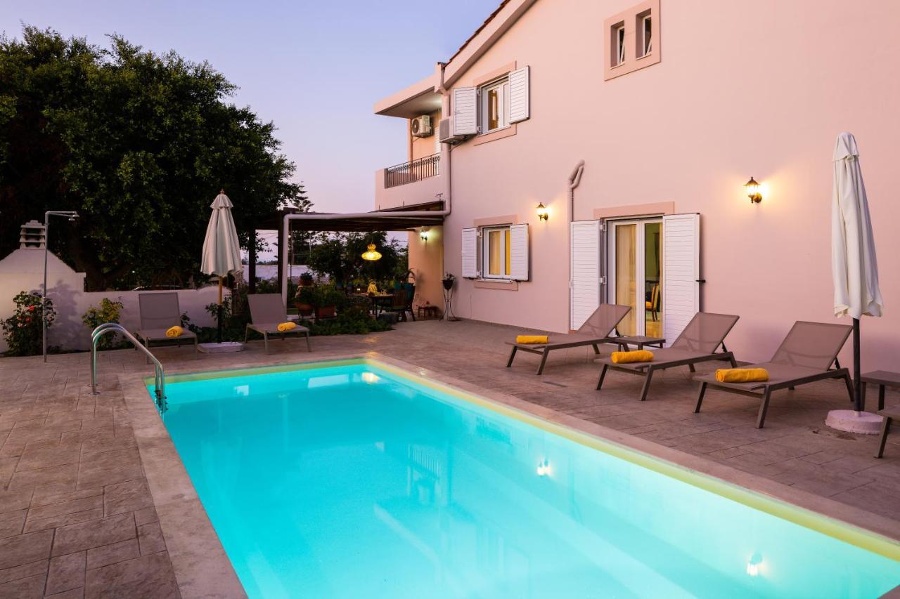 Carpe Diem-Luxury Villa With Private Pool Agia Paraskevi  ภายนอก รูปภาพ