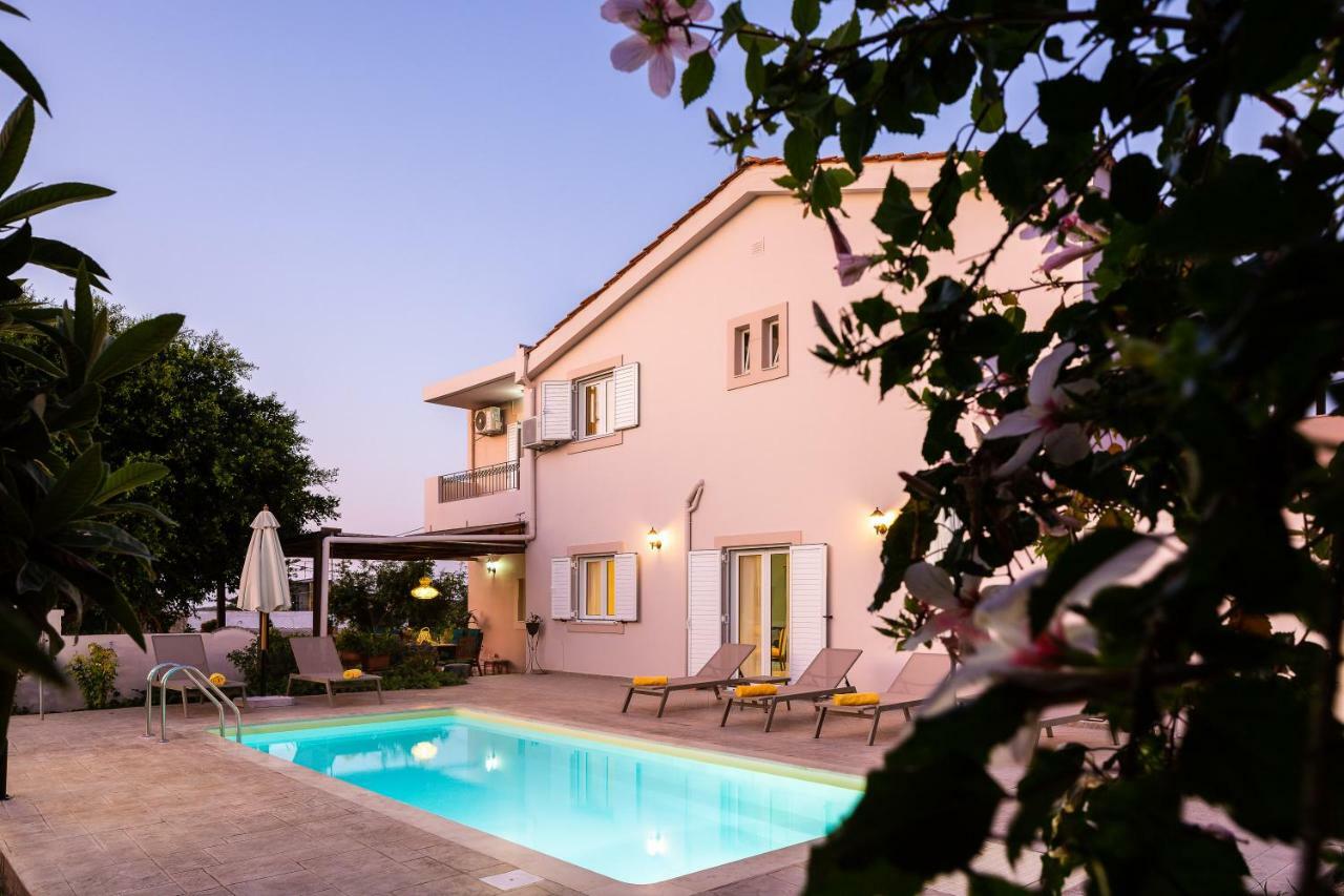 Carpe Diem-Luxury Villa With Private Pool Agia Paraskevi  ภายนอก รูปภาพ