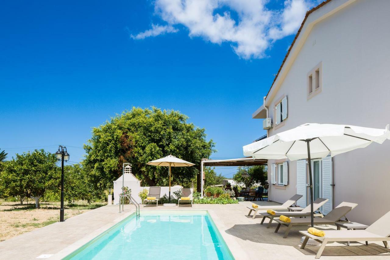 Carpe Diem-Luxury Villa With Private Pool Agia Paraskevi  ภายนอก รูปภาพ