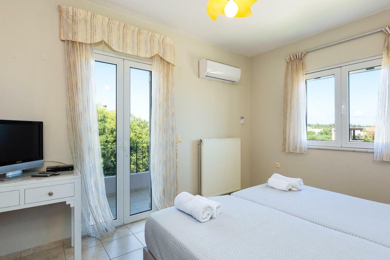 Carpe Diem-Luxury Villa With Private Pool Agia Paraskevi  ภายนอก รูปภาพ